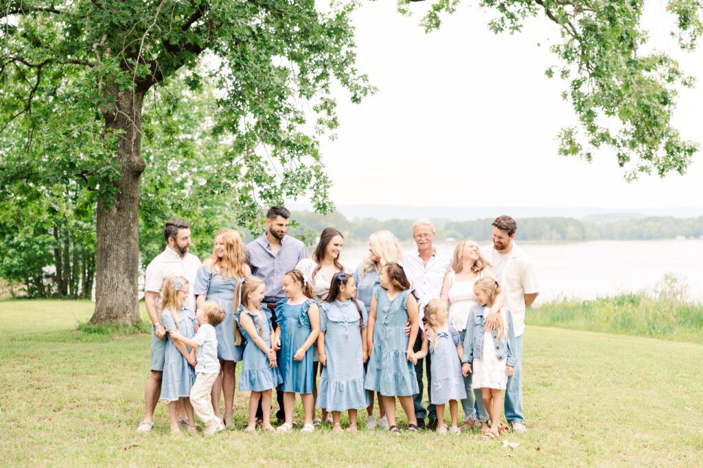 Natural light family photographer in Chattanooga Tennessee